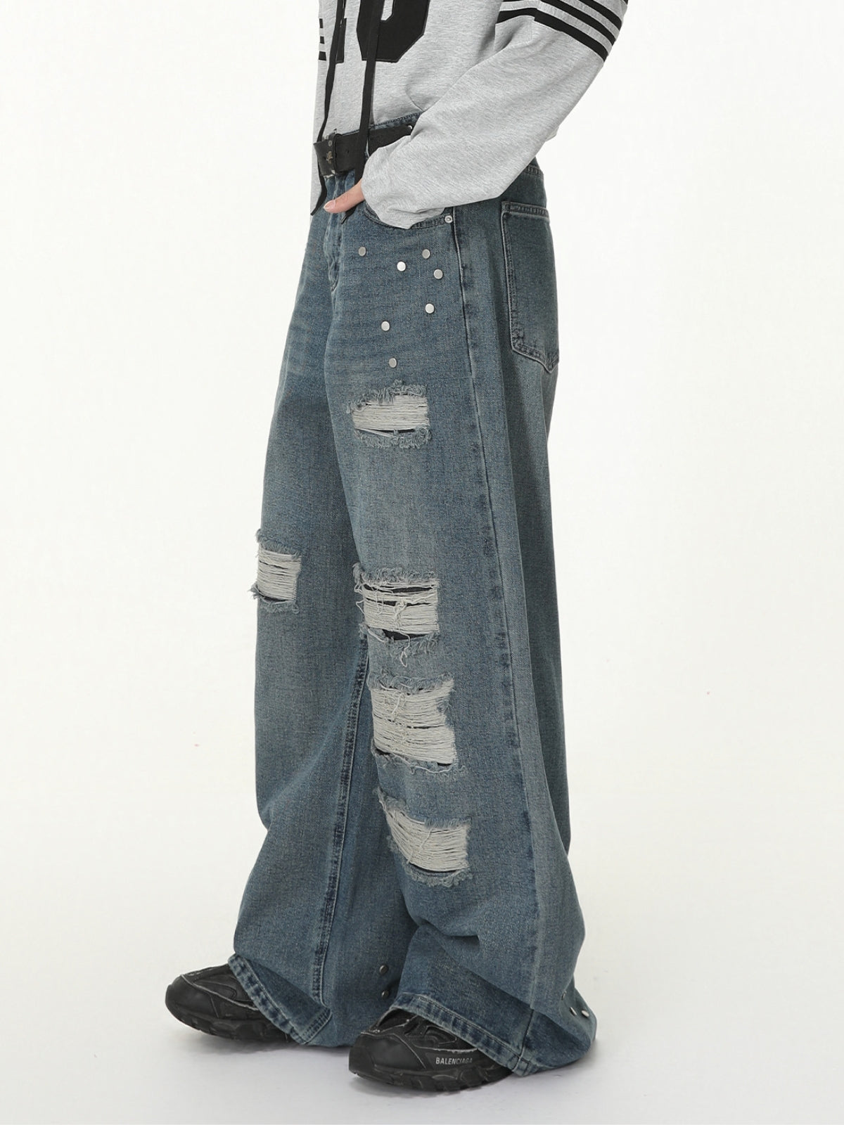 RIPPED - Baggy Graphic Jeans | Teenwear.eu