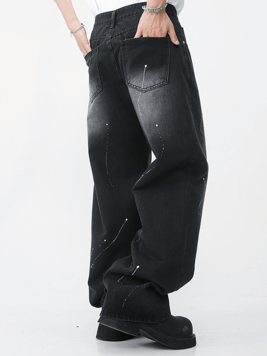 PAINT - Loose Washed Basic Jeans | TEENWEAR.EU