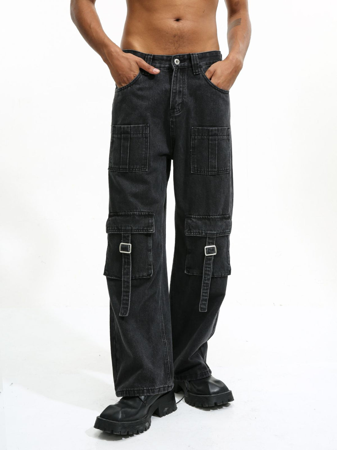 STICH - Multi-pocket Baggy Basic Jeans | TEENWEAR.EU