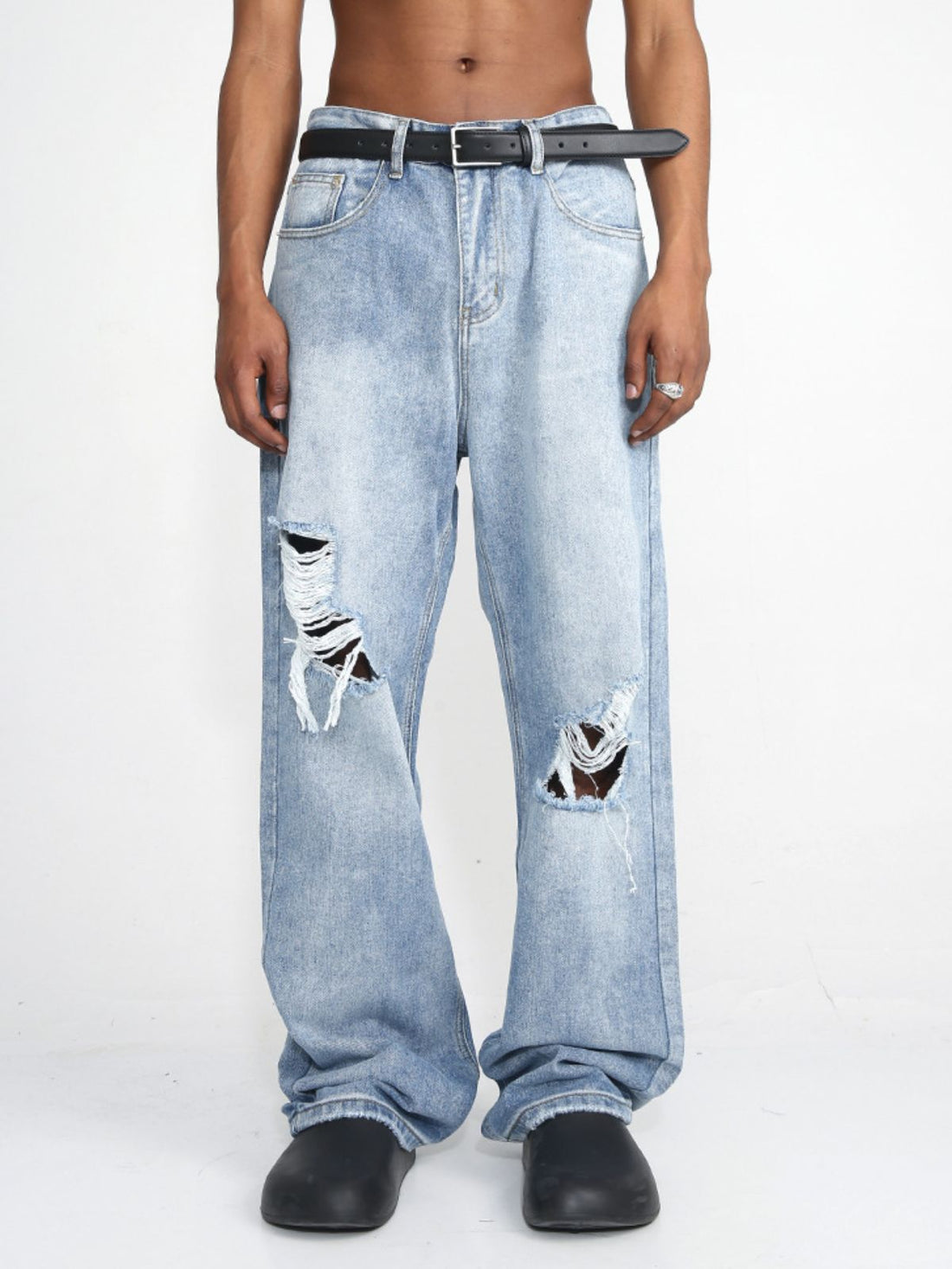 TORNIES - Baggy Ripped Basic Jeans | TEENWEAR.EU