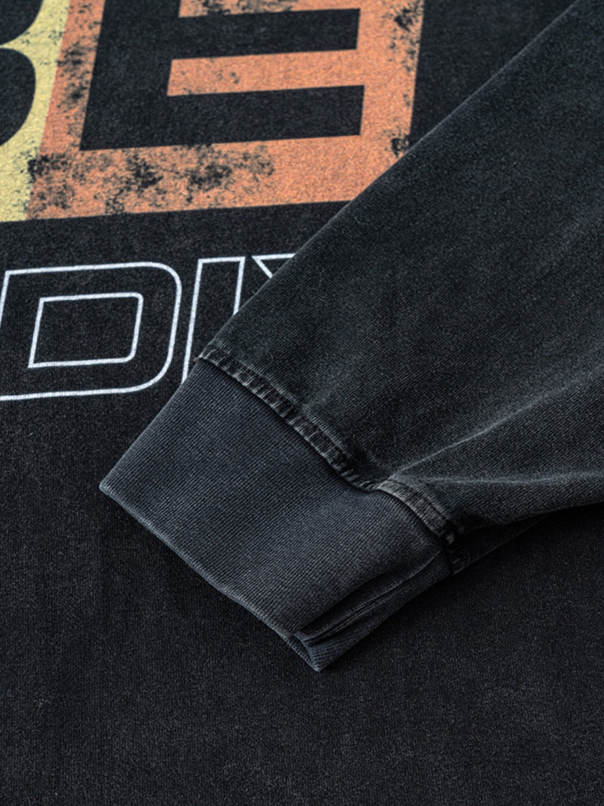 HEADZO – Oversized Print Long Sleeve Tee