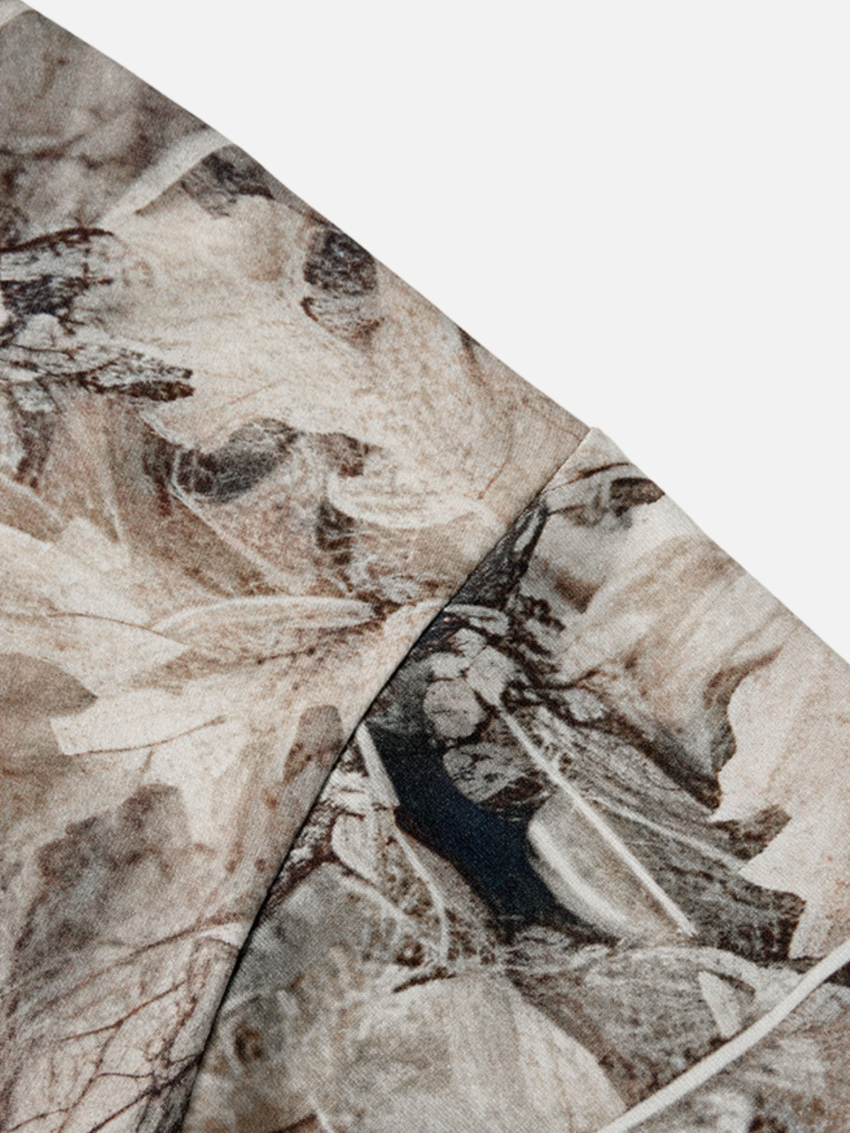 BRAVEE - Boxy Fit Embroidered T-shirt | Teenwear.eu