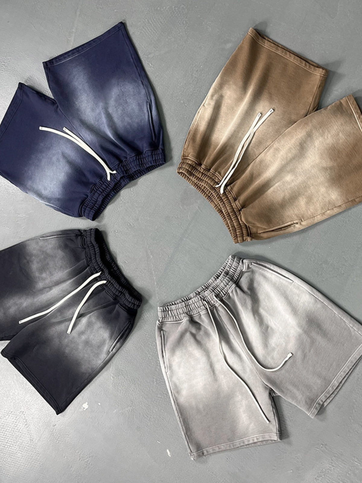 FADED - Regular Sweat Basic Shorts | TEENWEAR.EU