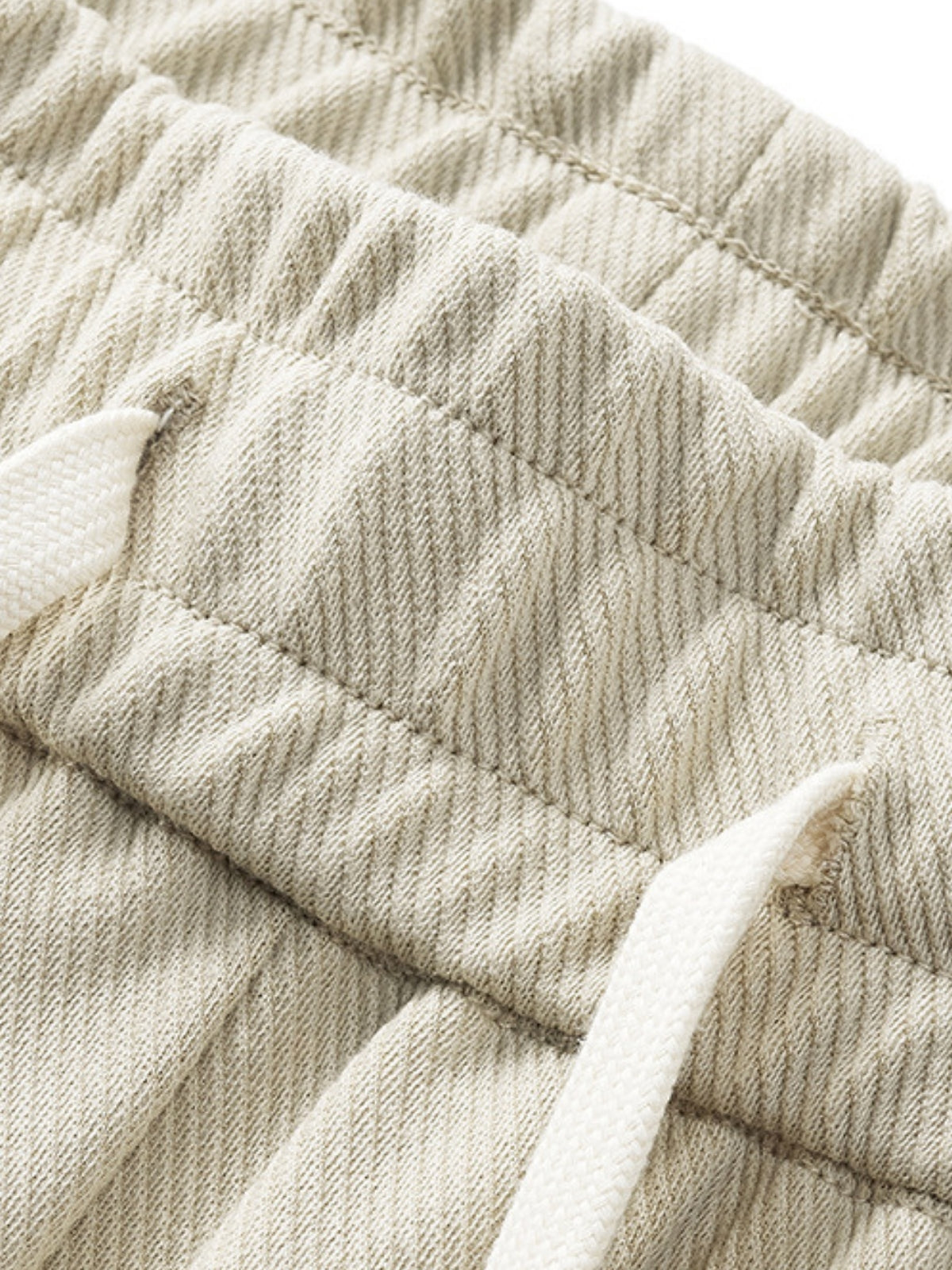 HUSH - Loose Basic Sweatpants | TEENWEAR.EU