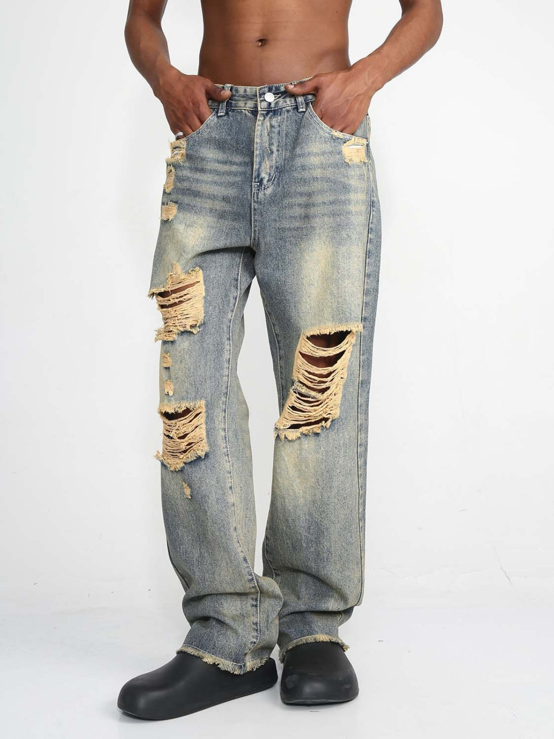 DISTRESSE - Loose Basic Ripped Jeans | TEENWEAR.EU