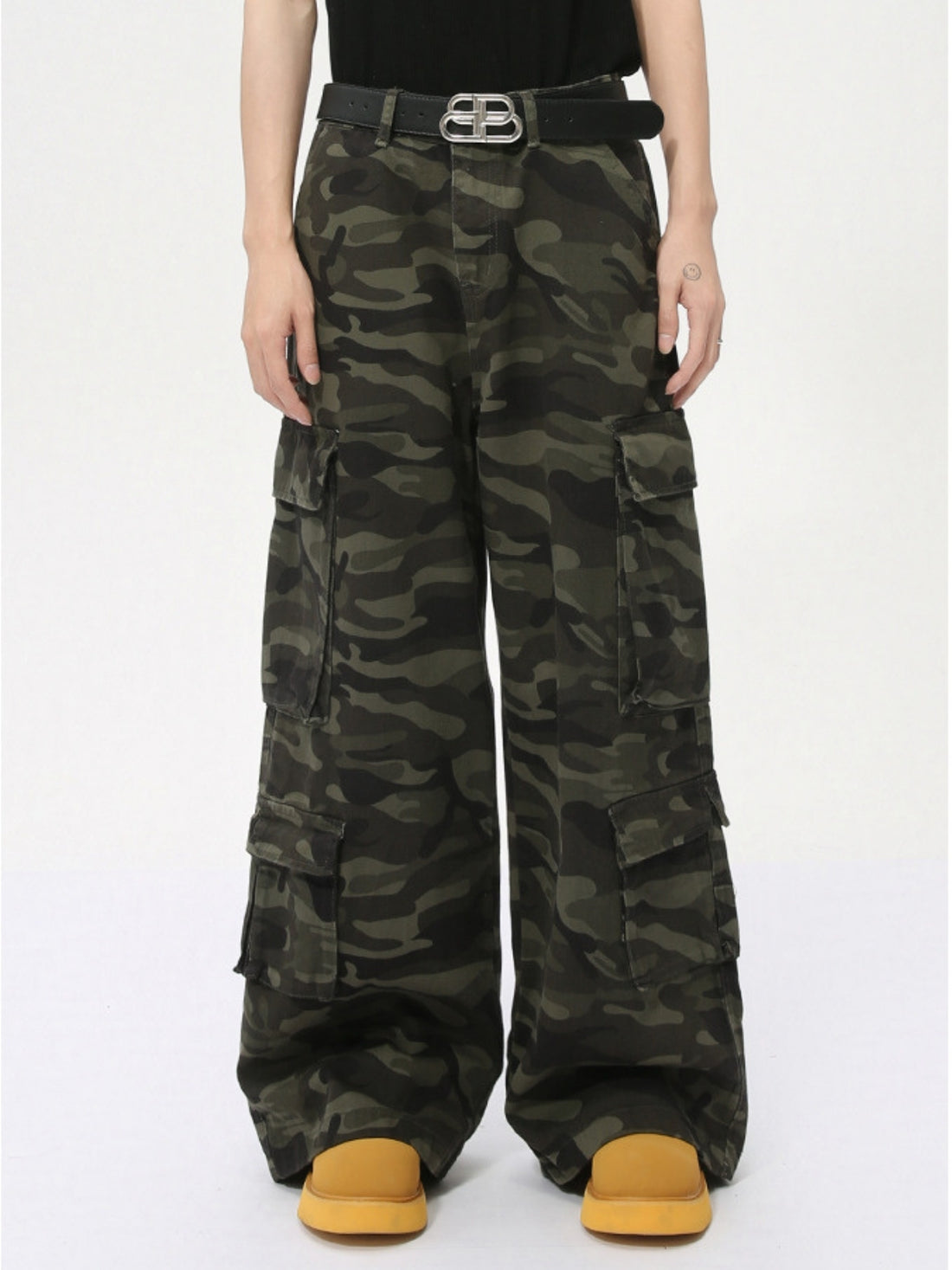 MASKETOUS - Baggy Camouflage Cargos | TEENWEAR.EU