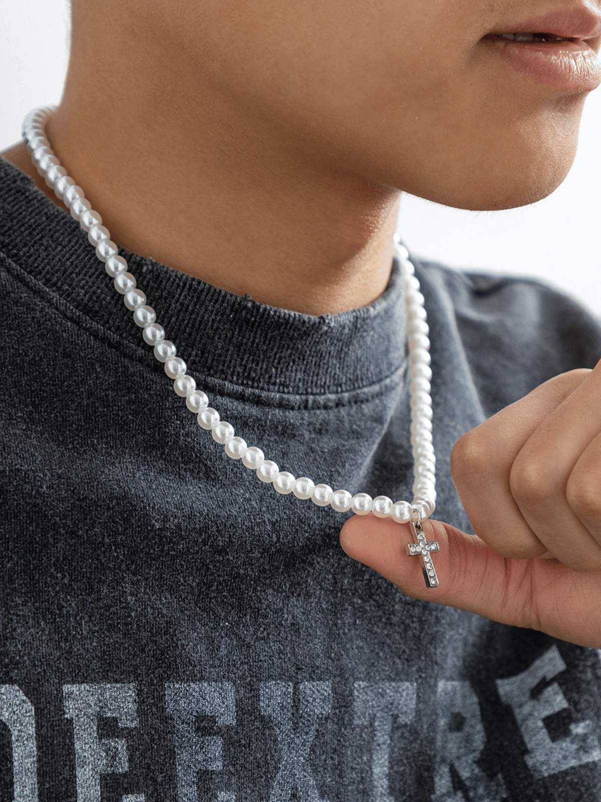 PEARL CROSS - Pearls Imitation Necklace | TEENWEAR.EU