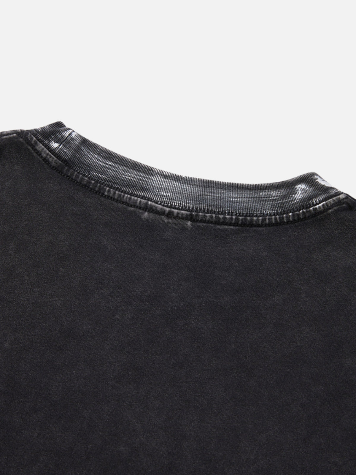 SILVA - Boxy Fit Basic T-shirt | Teenwear.eu
