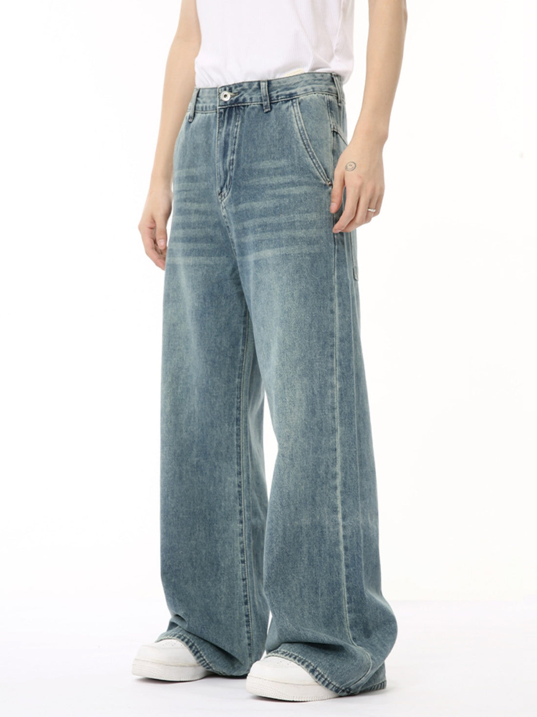 LONGES - Baggy Basic Jeans | TEENWEAR.EU