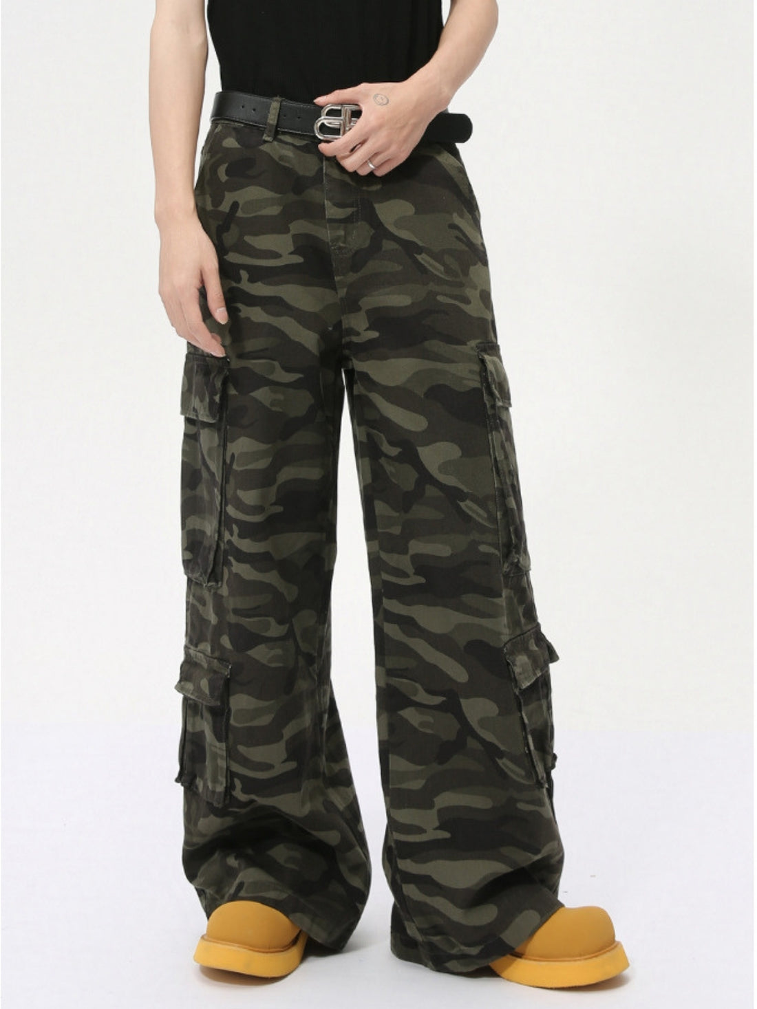 MASKETOUS - Baggy Camouflage Cargos | TEENWEAR.EU