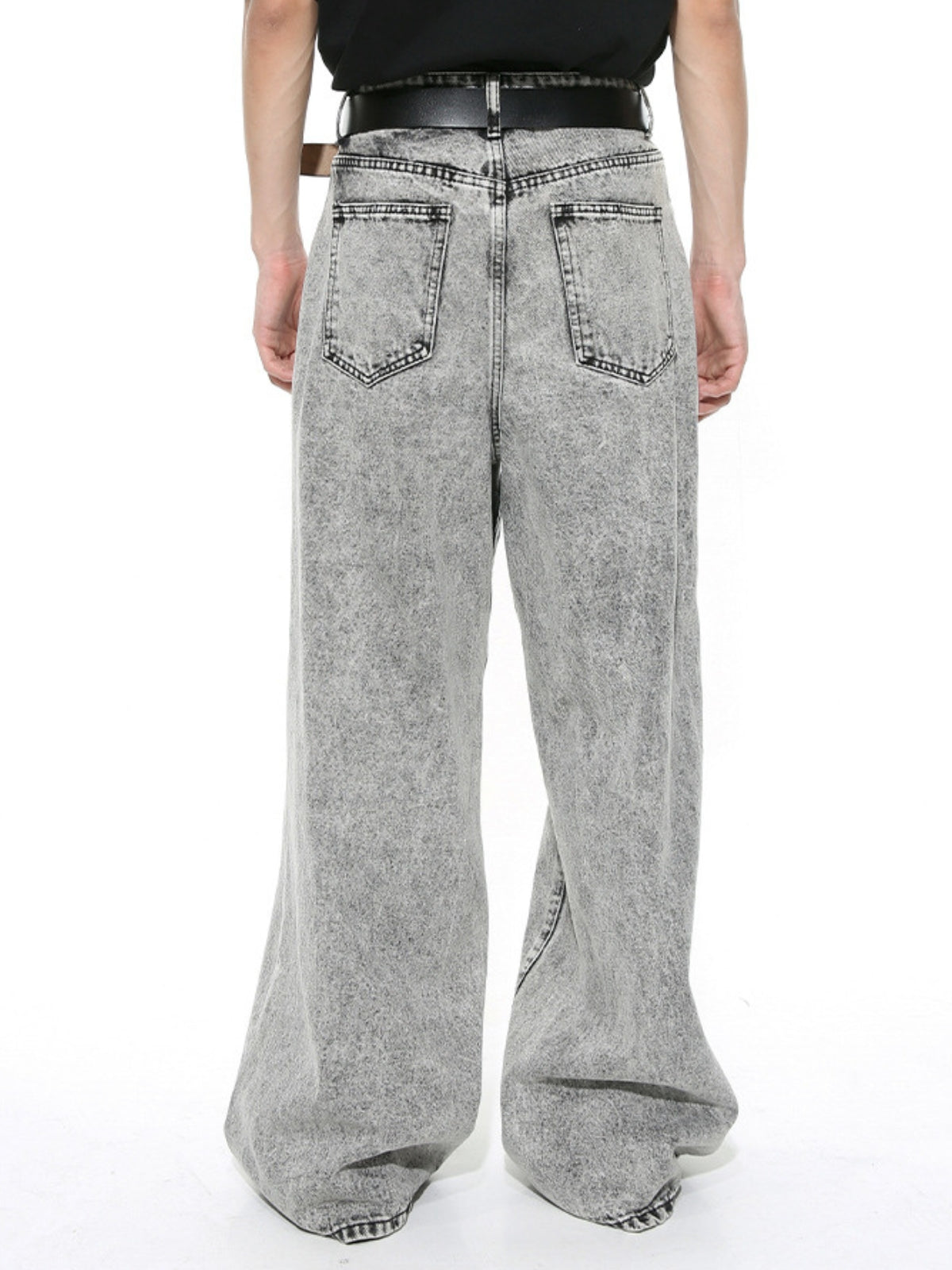 GRAILED - Loose Basic Jeans | TEENWEAR.EU