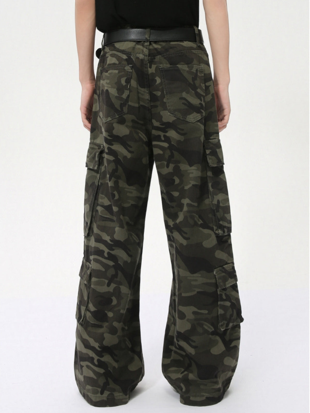 MASKETOUS - Baggy Camouflage Cargos | TEENWEAR.EU