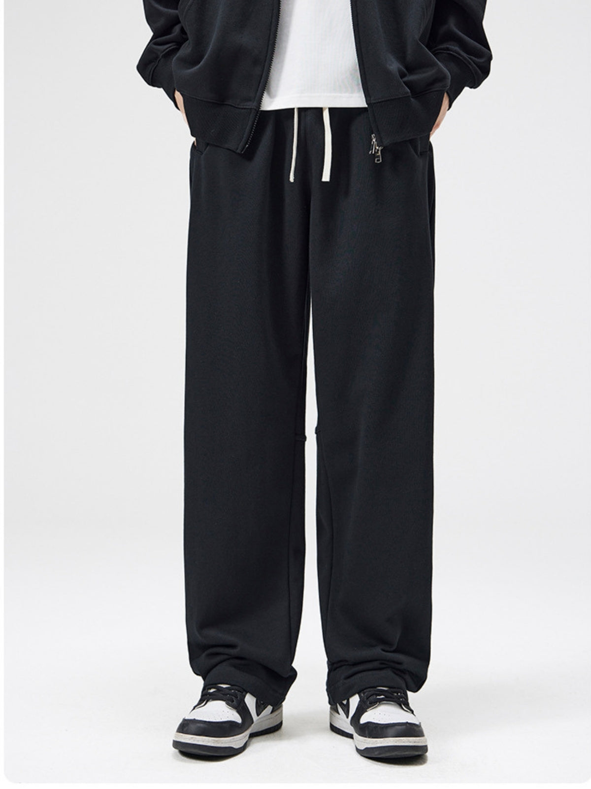 LIMBO - Loose Basic Flared Sweatpants | TEENWEAR.EU