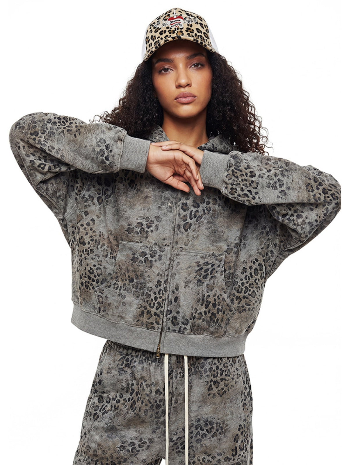 LEONIE - Oversized Basic Zip Up Hoodie