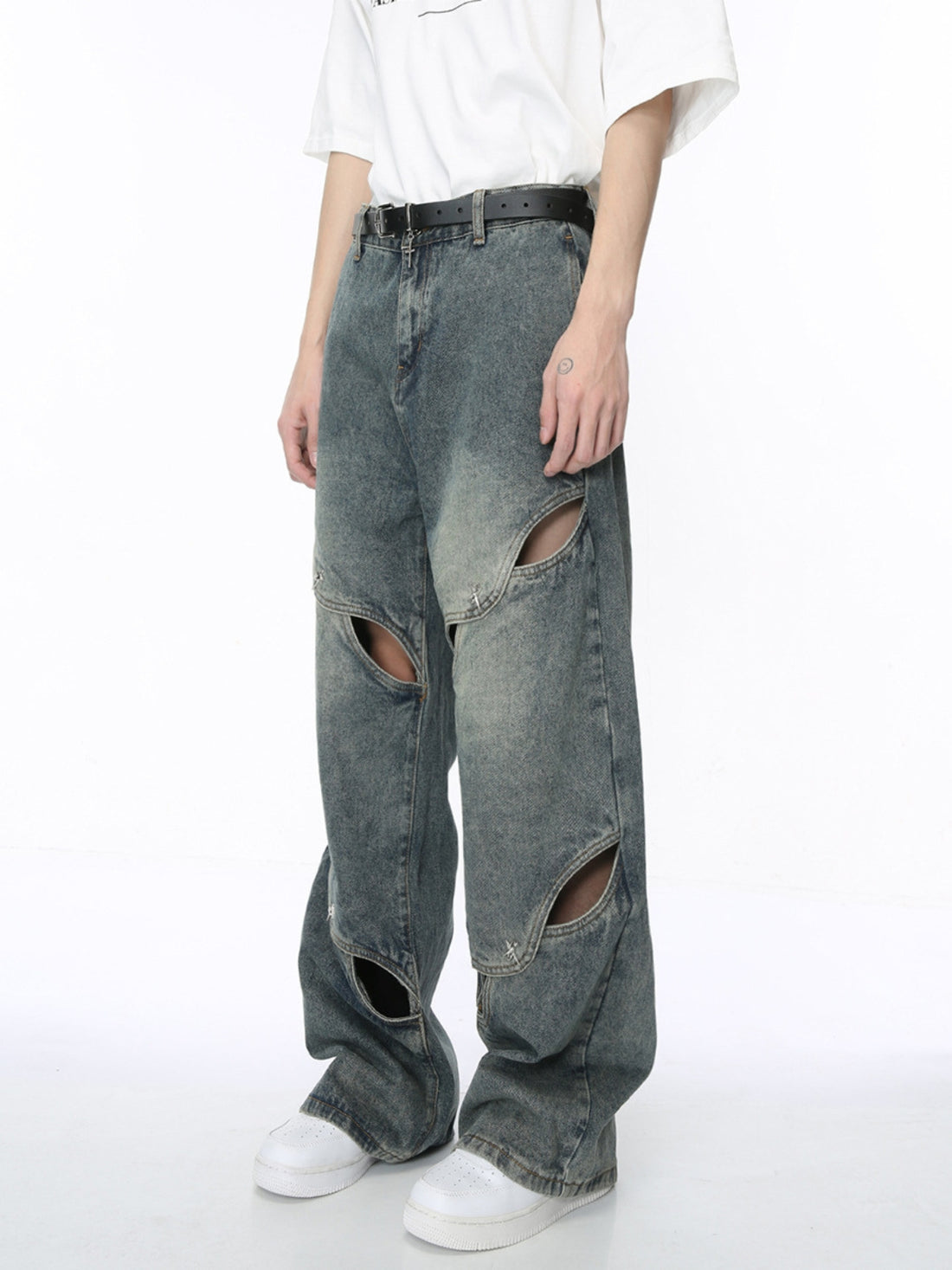 HOOLIES - Loose Basic Holes Jeans | TEENWEAR.EU