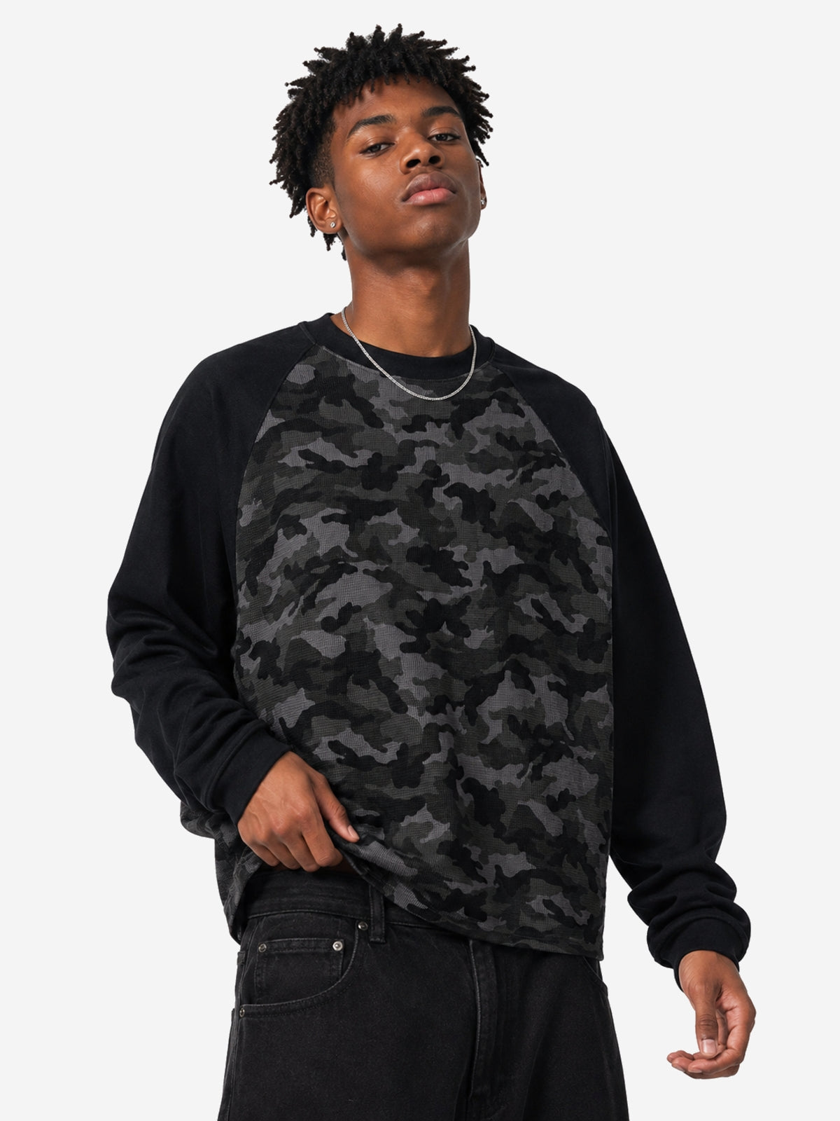 CAMOSTY - Long Sleeve Camo T-Shirt