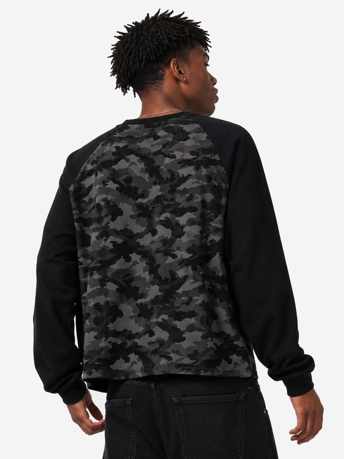 CAMOSTY - Long Sleeve Camo T-Shirt