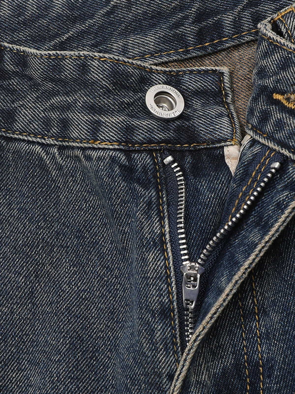 BUTTONIES - Baggy Basic Cargo Shorts | TEENWEAR.EU