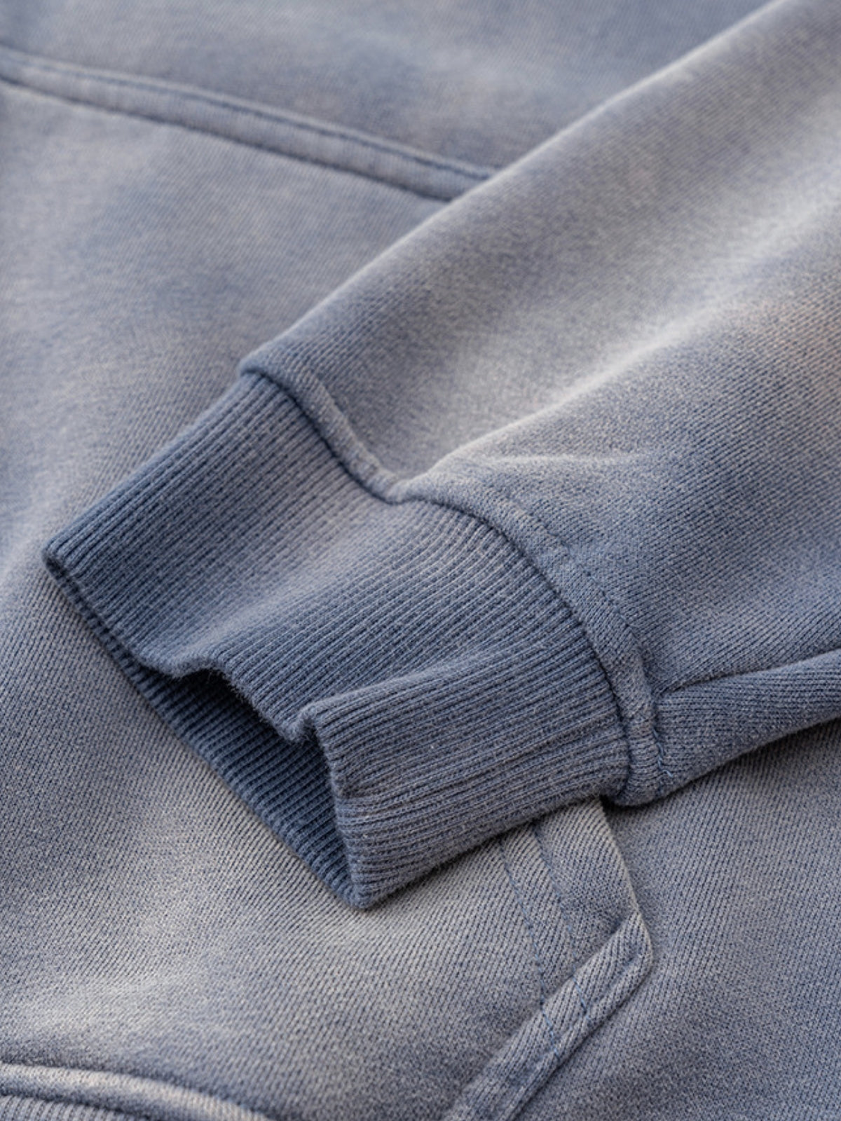 CLOUDY - Premium Oversized Basic Hoodie | TEENWEAR.EU