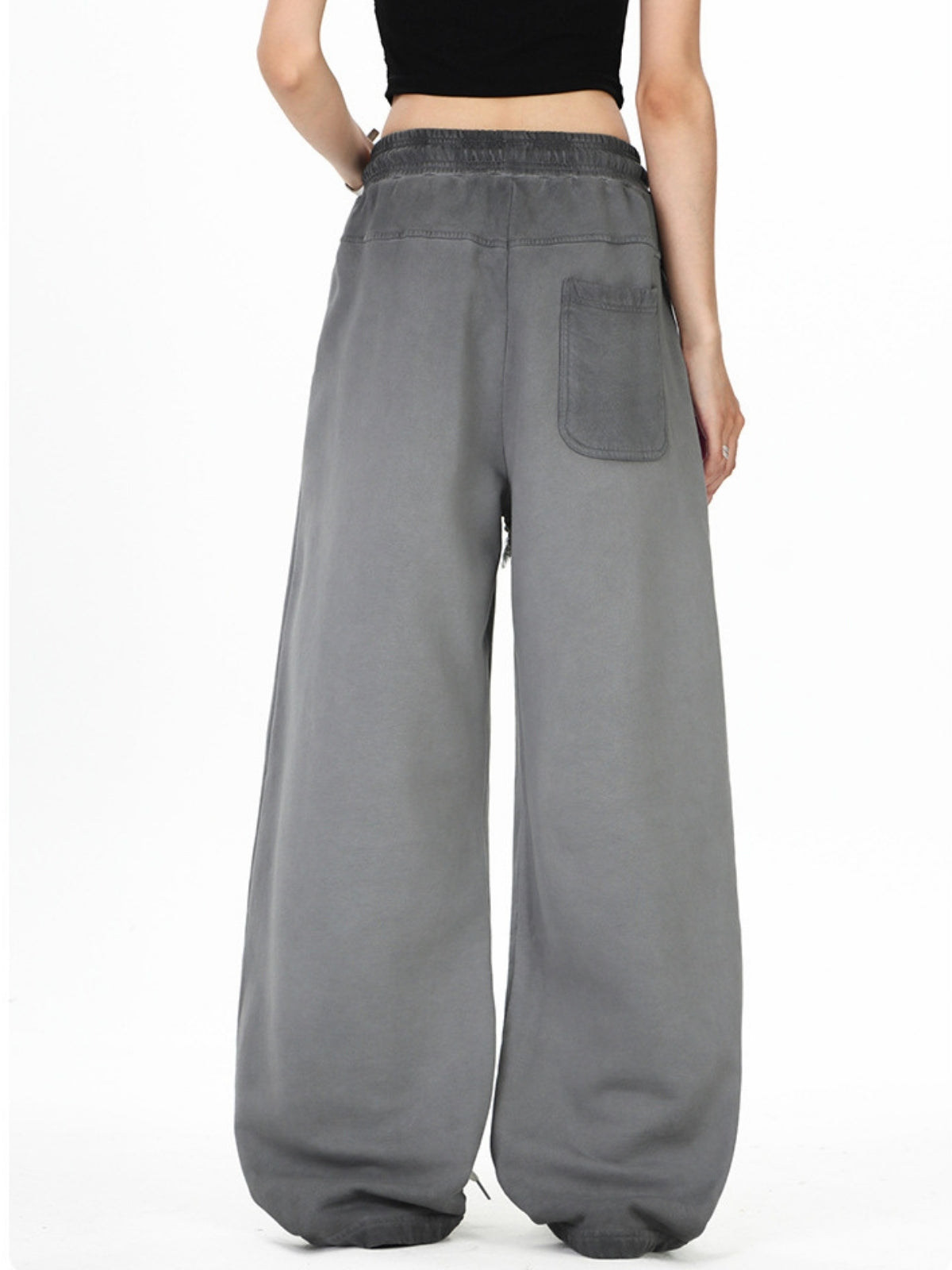 SOLSTICE - Loose Basic Cotton Sweatpants | TEENWEAR.EU