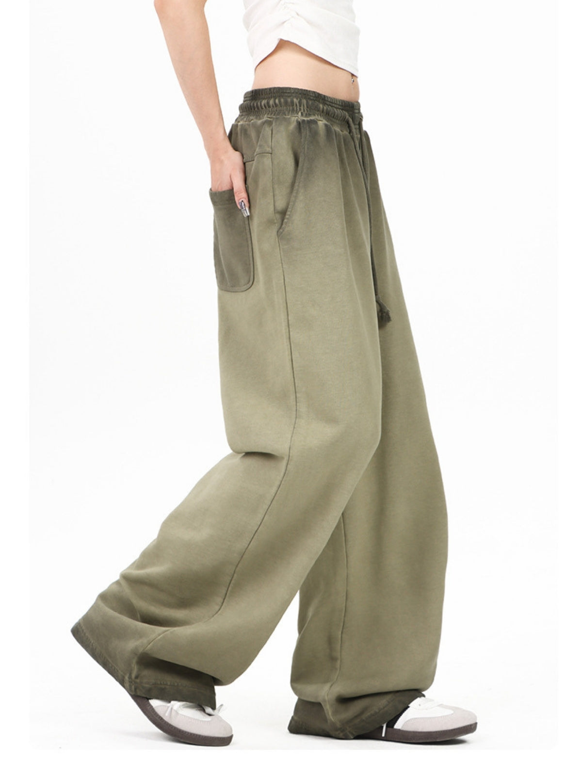 SOLSTICE - Loose Basic Cotton Sweatpants | TEENWEAR.EU