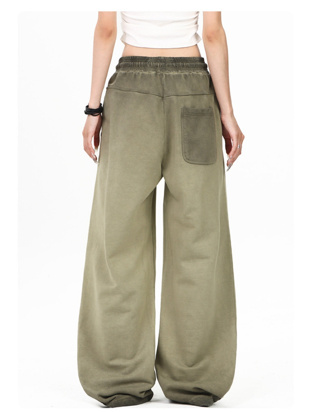 SOLSTICE - Loose Basic Cotton Sweatpants | TEENWEAR.EU