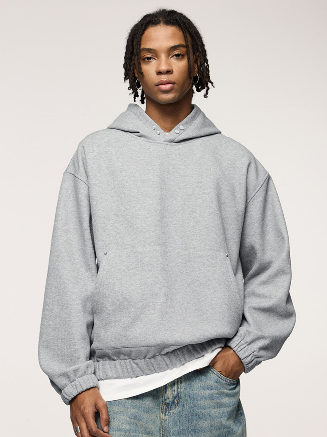 GUMA - Oversized Basic Cropped Hoodie | TEENWEAR.EU