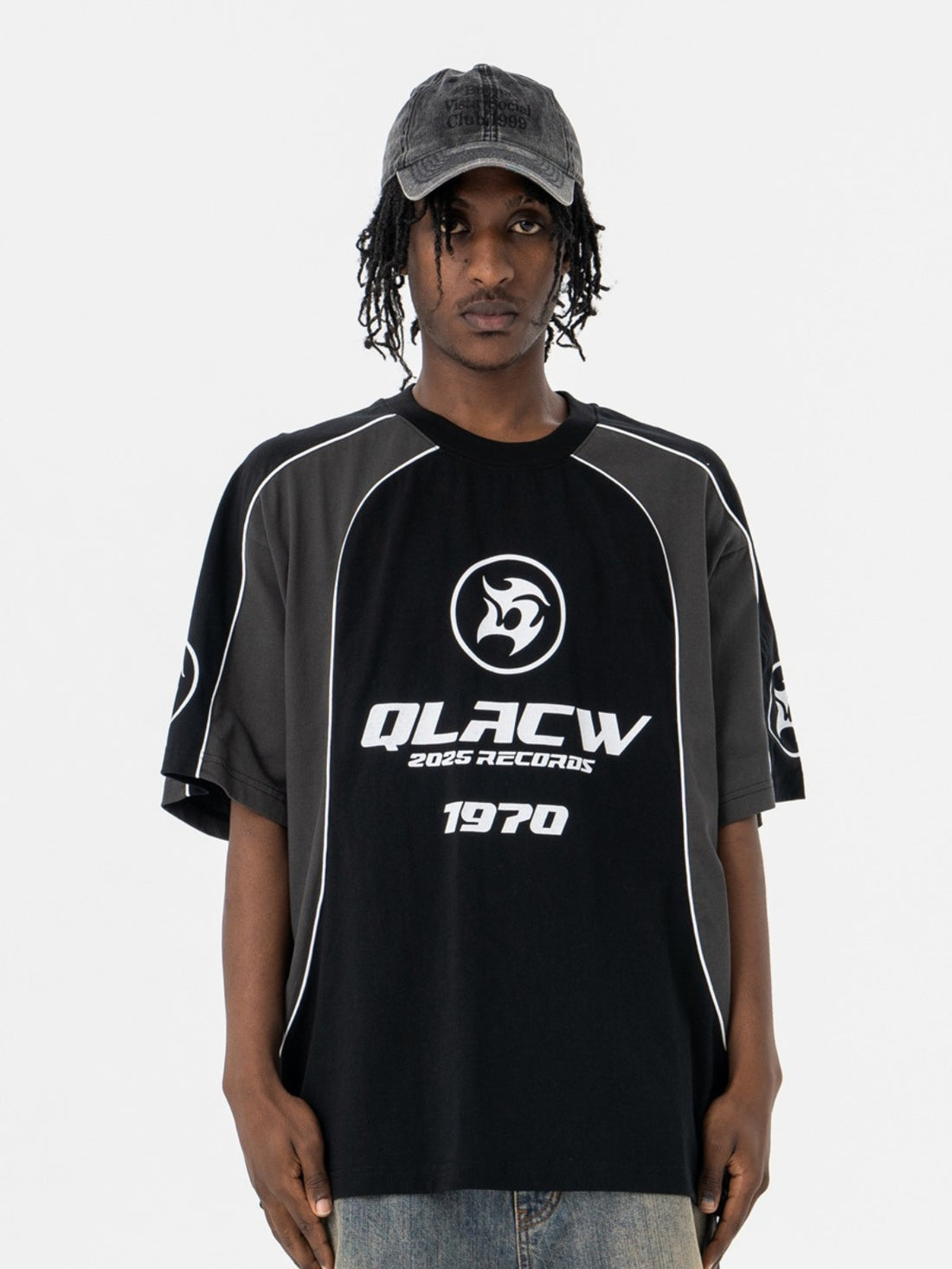 QLACW - Oversized Print T-Shirt
