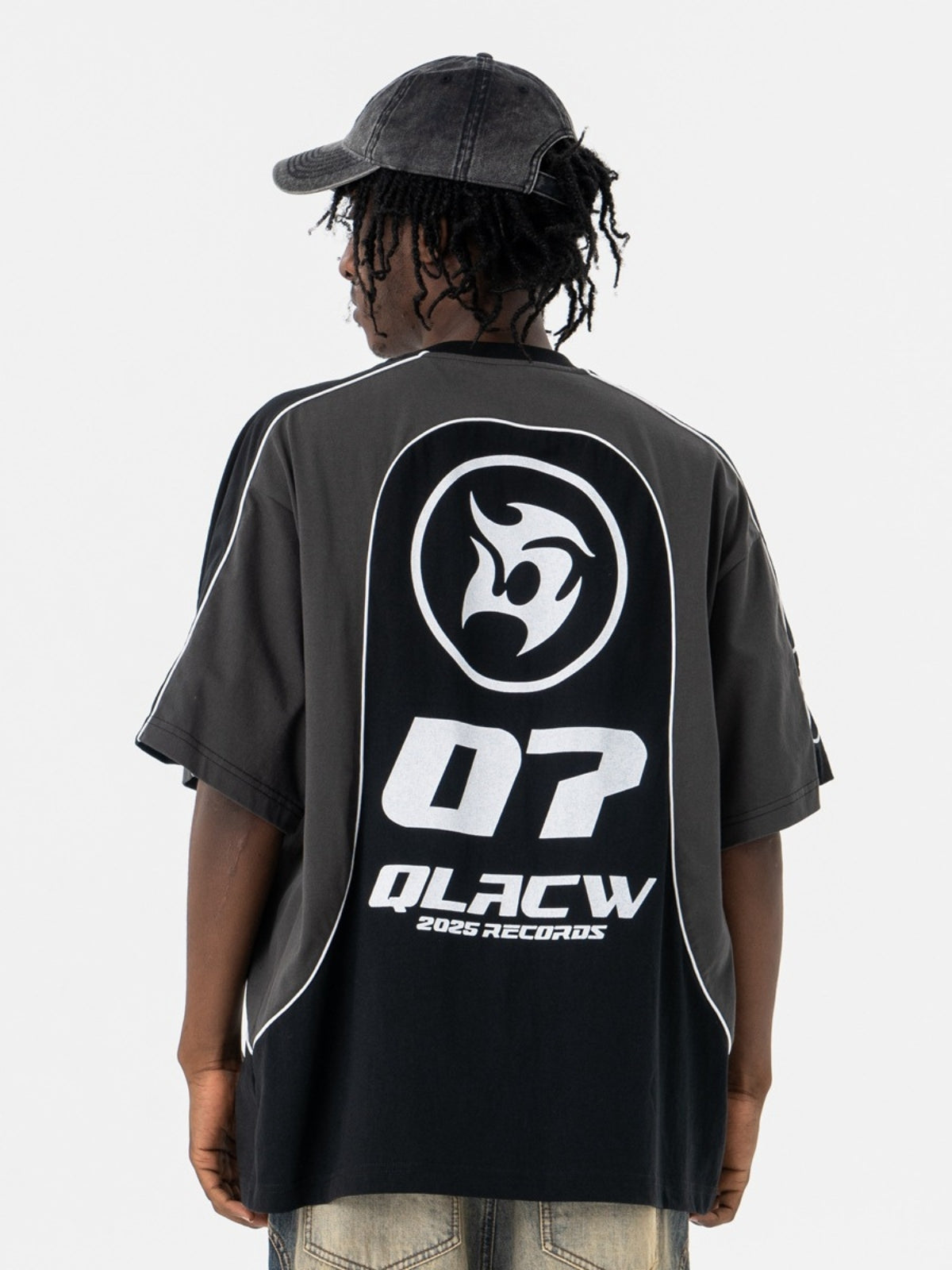 QLACW - Oversized Print T-Shirt | TEENWEAR.EU